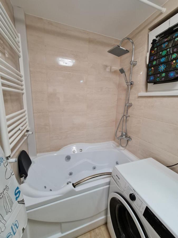 Luxury Panoramic Apartment 오라데아 외부 사진